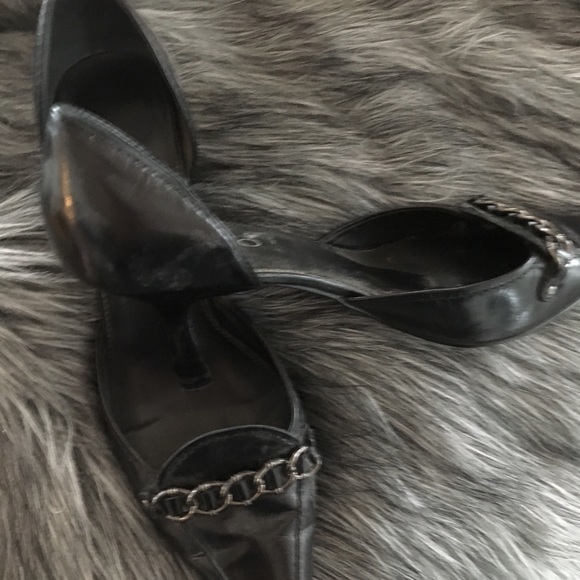 Shoes - Picture 2 of 5